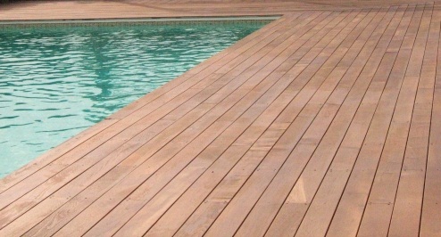 Amparquet posa in opera parquet a pistoia parquet toscana Pavimentazione per bordo piscina